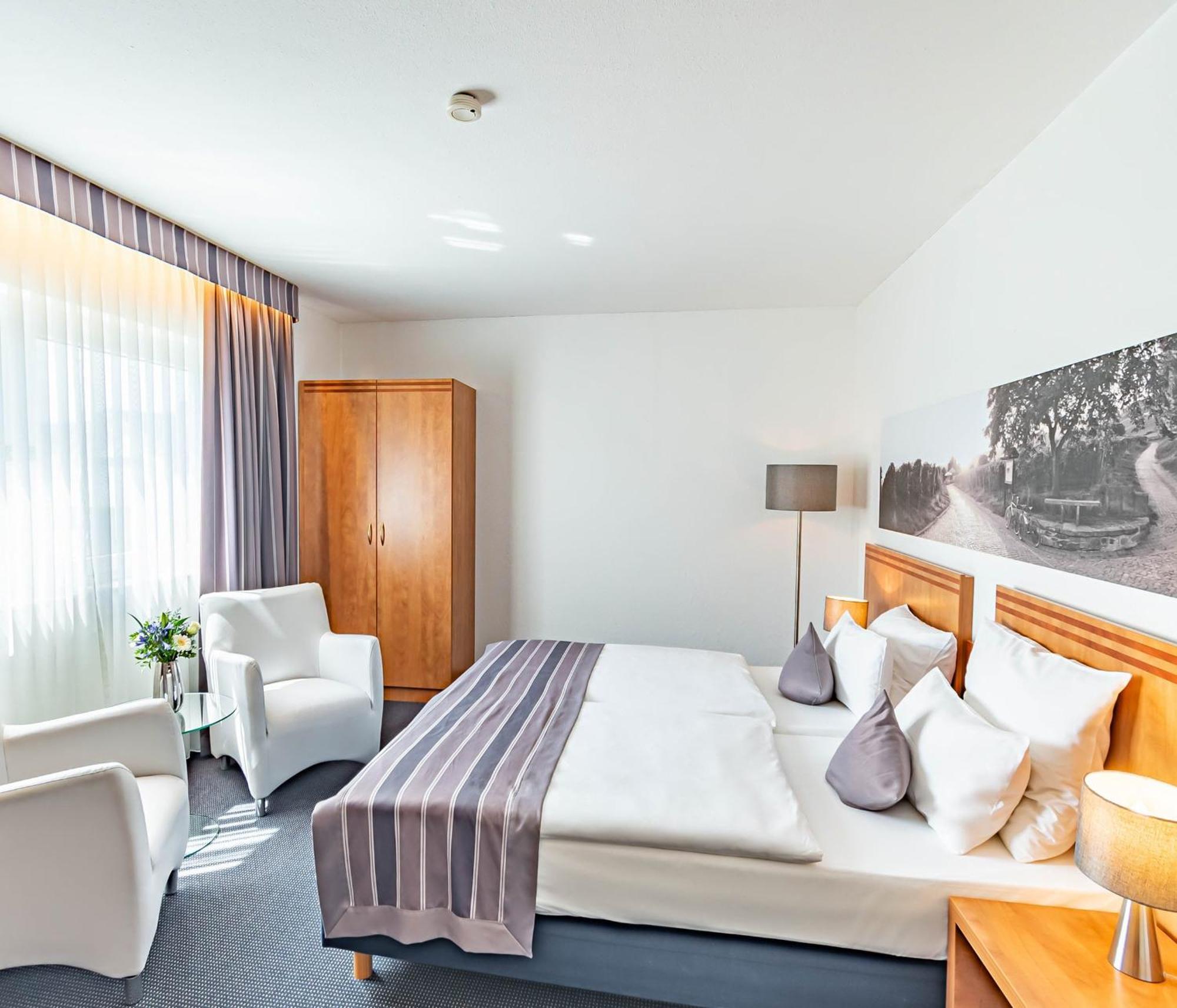 Parkhotel Sonnenberg Эльтвилле Экстерьер фото