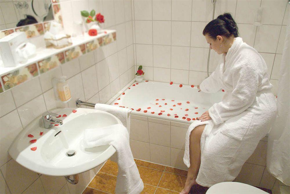 Parkhotel Sonnenberg Эльтвилле Экстерьер фото